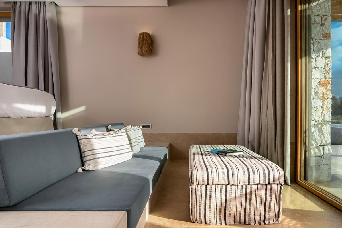 Eliamos Villas Hotel & Spa สปาร์เชีย ภายนอก รูปภาพ